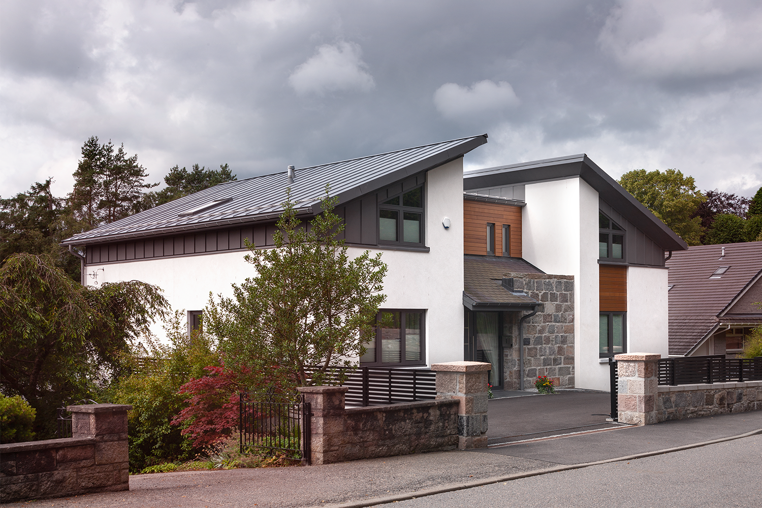 New build Huntershill by Fiddes Architects