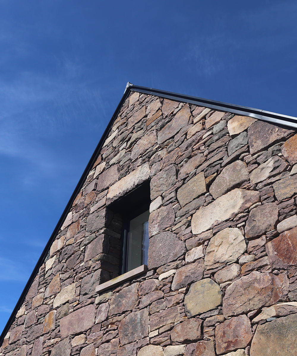 New Build Tianavaig by Fiddes Architects