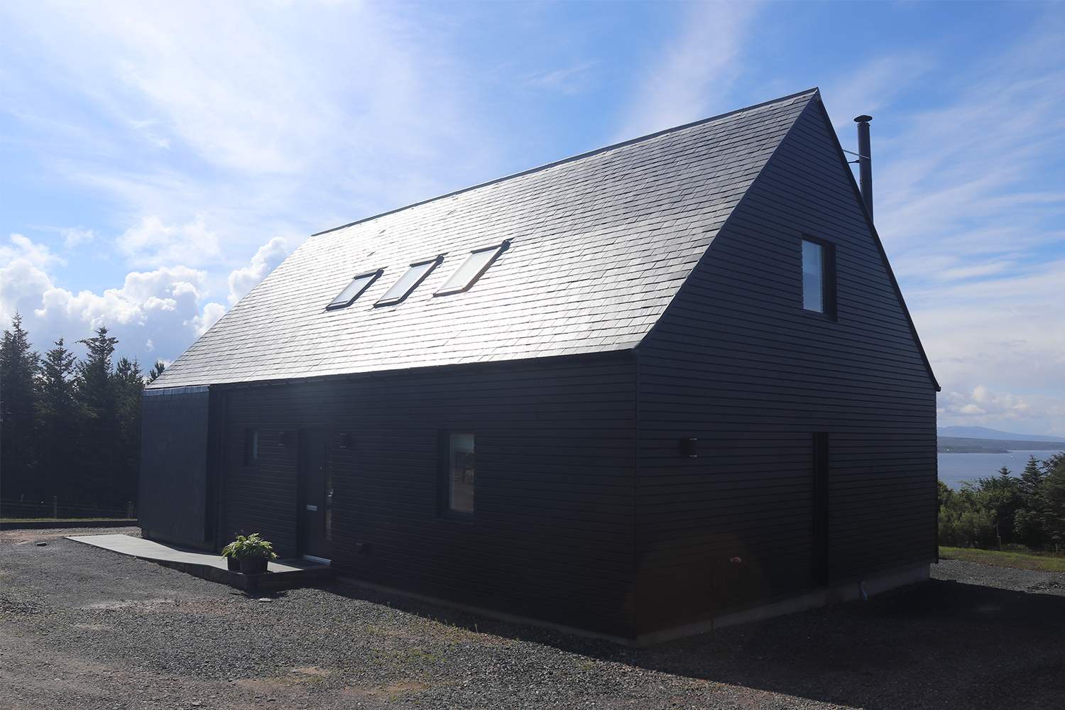 New Build Tianavaig by Fiddes Architects